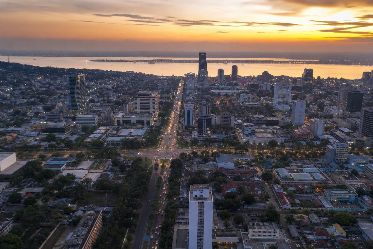 Vue aérienne de Kinshasa, urbanisme et habitat